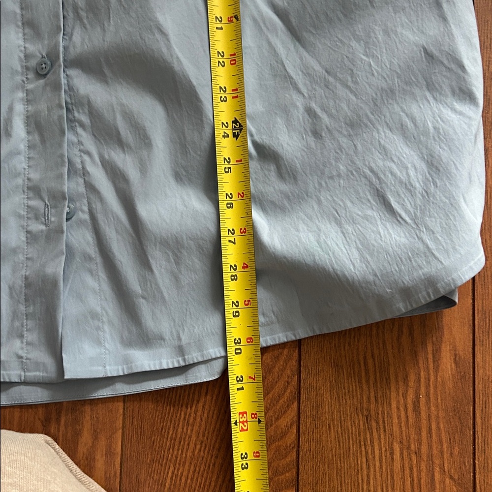 Athleta Light Blue Button-Up Women's Top - Picture 2 of 6